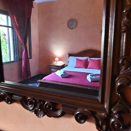 Izzhome Sunset * Pula